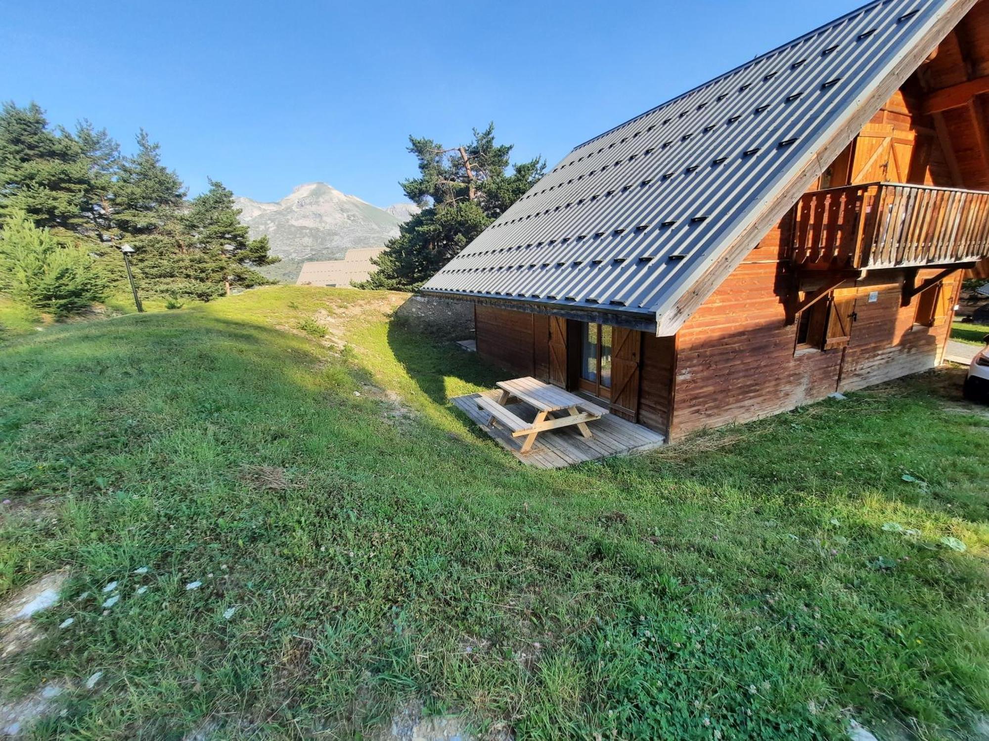 Chalet Bastilor La Joue du Loup Exterior photo